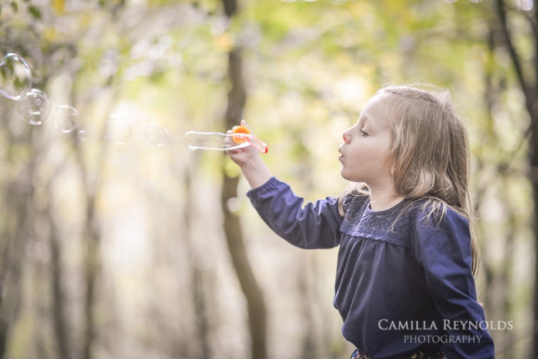 natural children photo shoot sisters girls Cotswold photographers