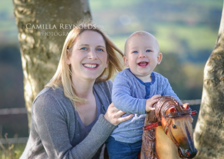 outdoor photo shoot children photography Cotswold photographers