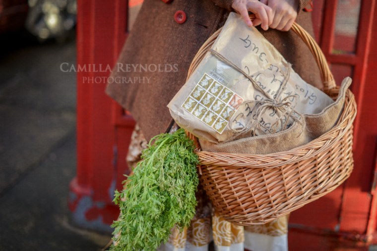 creative outdoor photo shoot children photography Cotswold photographers
