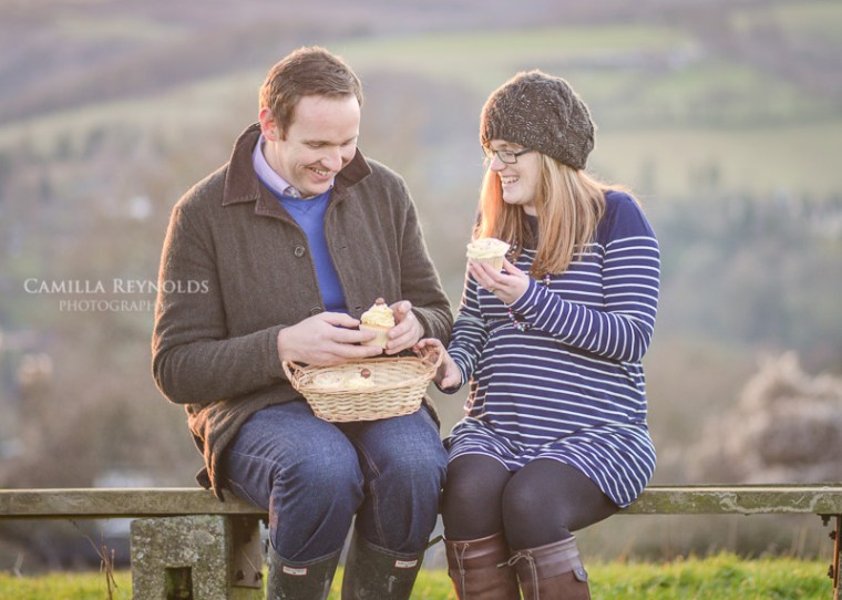 creative pregnancy photo shoot baby sex reveal Cotswolds 