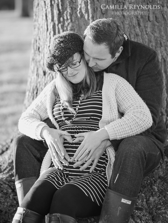 natural pregnancy couple photo shoot Cotswolds Gloucestershire
