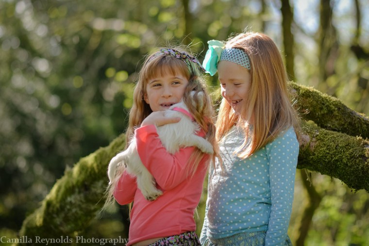 children outdoor photo shoot Cotswolds Gloucsetershire