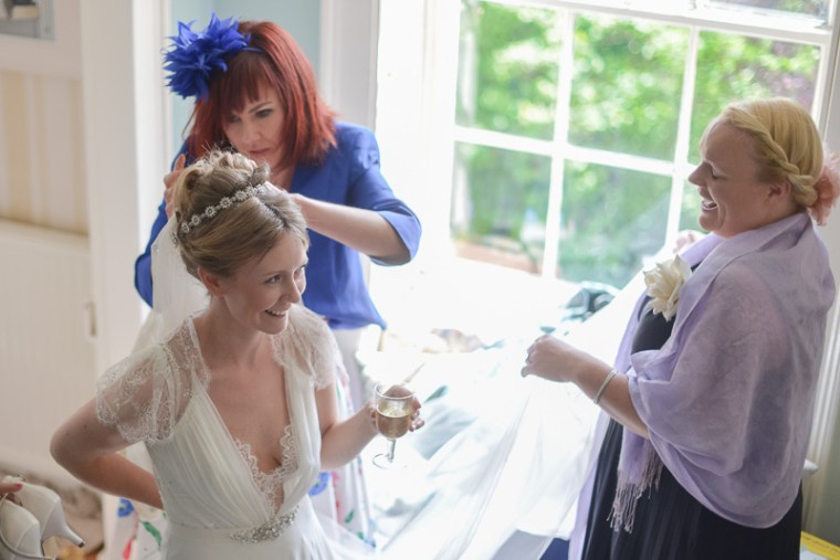 documentary wedding photography Cotswolds Gloucestershire