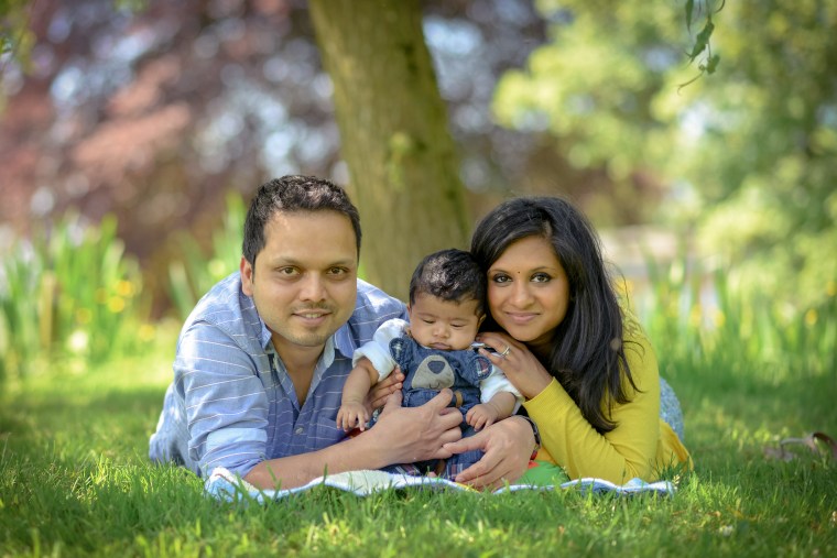 outdoor family photo shoot Cotswolds Matara