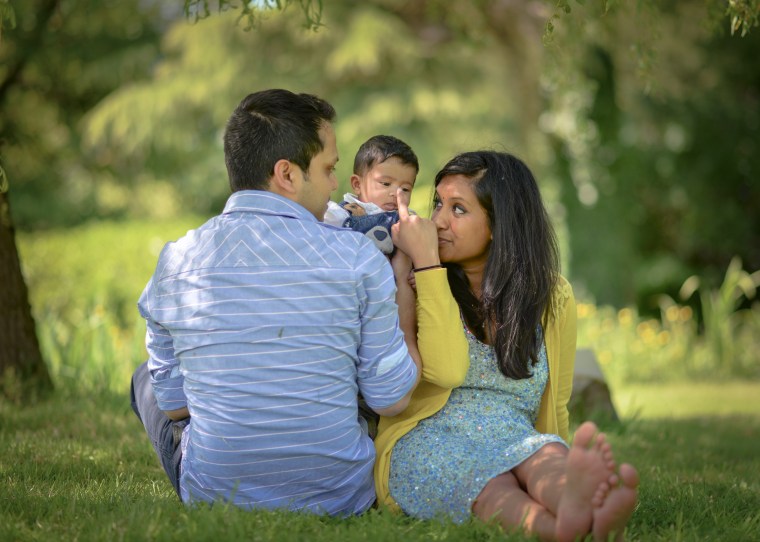 outdoor baby photo shoot Cotswolds Matara