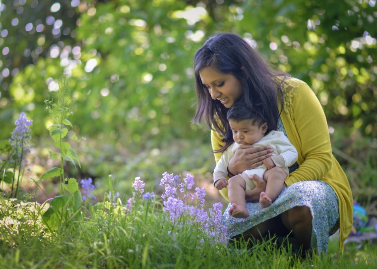 Stroud photographer natural family photo shoot 