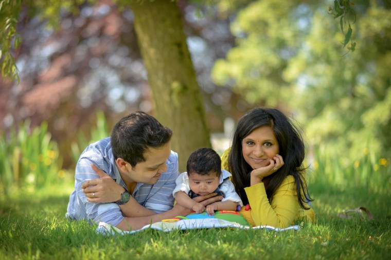 Stroud photographers natural family photo shoot 
