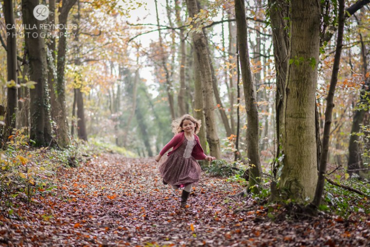  children outdoor photo shoot in the woods Cotswold photographer