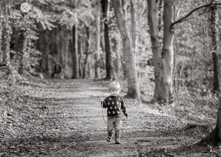 black and white outdoor children photo shoot Cotswold family photography