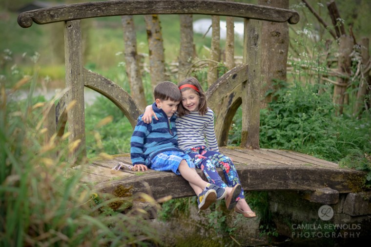 spring family photo shoot Cotswolds outdoor children photography