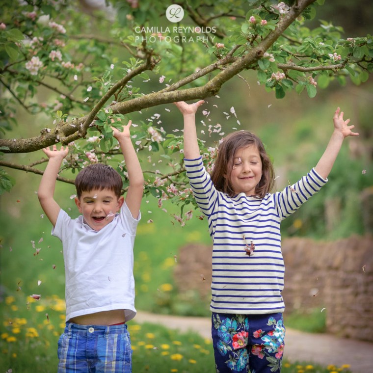 outdoor children photography Cotswolds Gloucestershire
