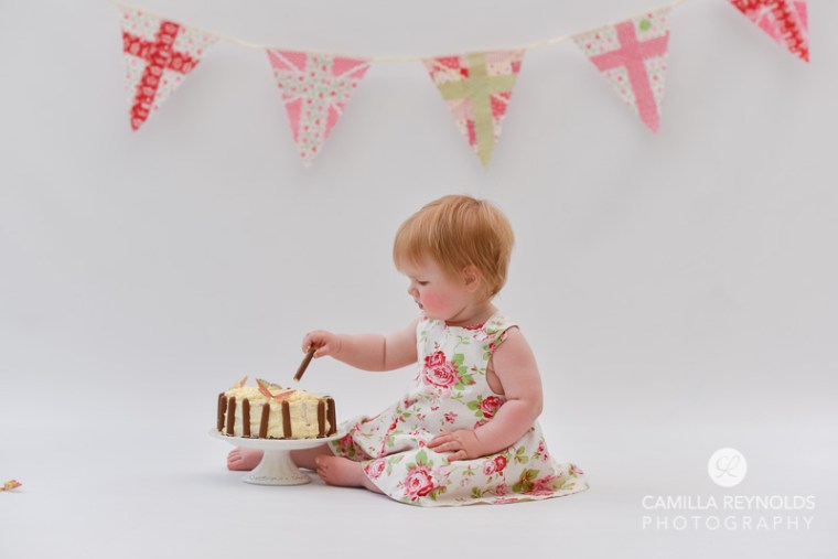 baby children photographer Gloucestershire cake smash