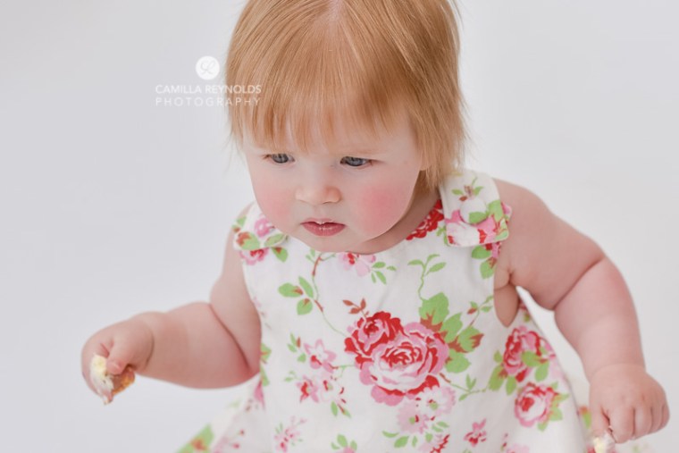 baby children photographer Gloucestershire cake smash