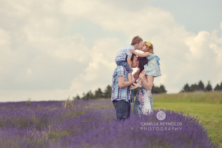 natural family photo shoot Cotswolds