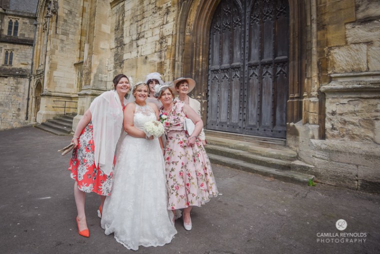 natural wedding photography Cotswolds Gloucester Cathedral