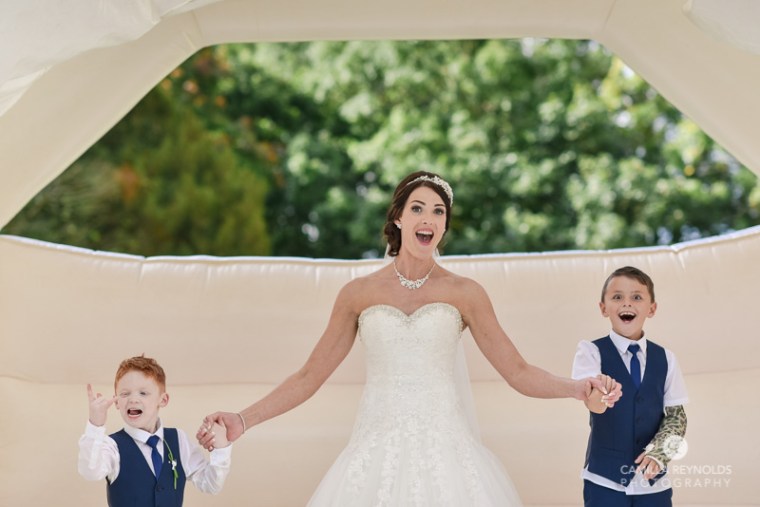 natural wedding photography Eastington park cotswolds