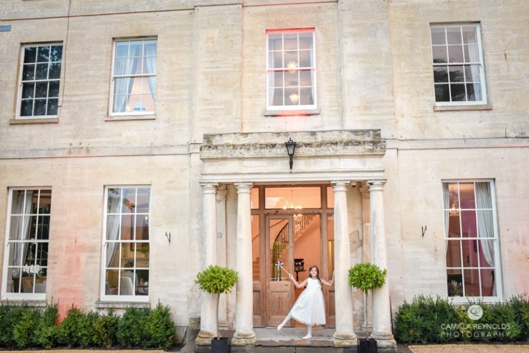 Cotswold wedding Eastington park natural wedding photographer