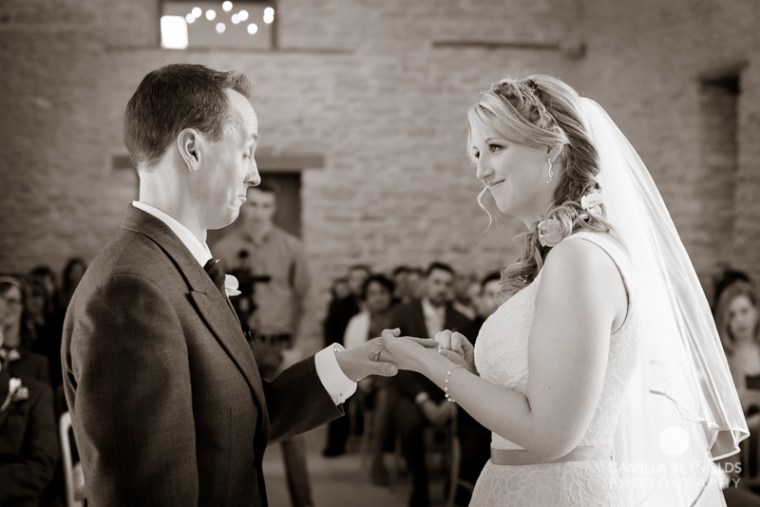 Kingscote barn wedding photography Cotswolds (25)