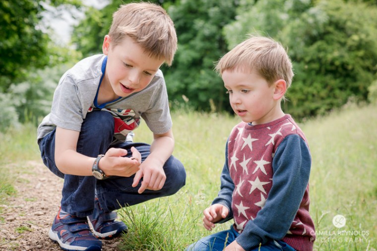 children photo shoot Gloucestershire photographer brothers (8)