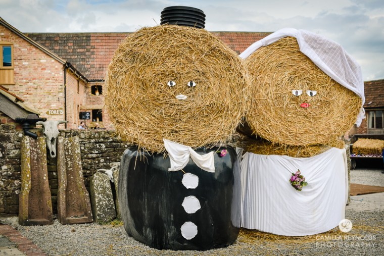 Cotswold farm wedding photographer (16)
