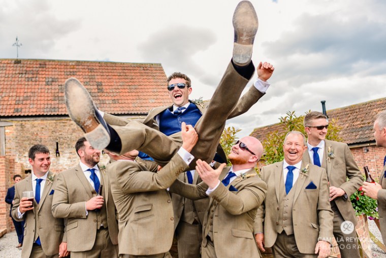 wedding photographer Cotswolds barn (46)