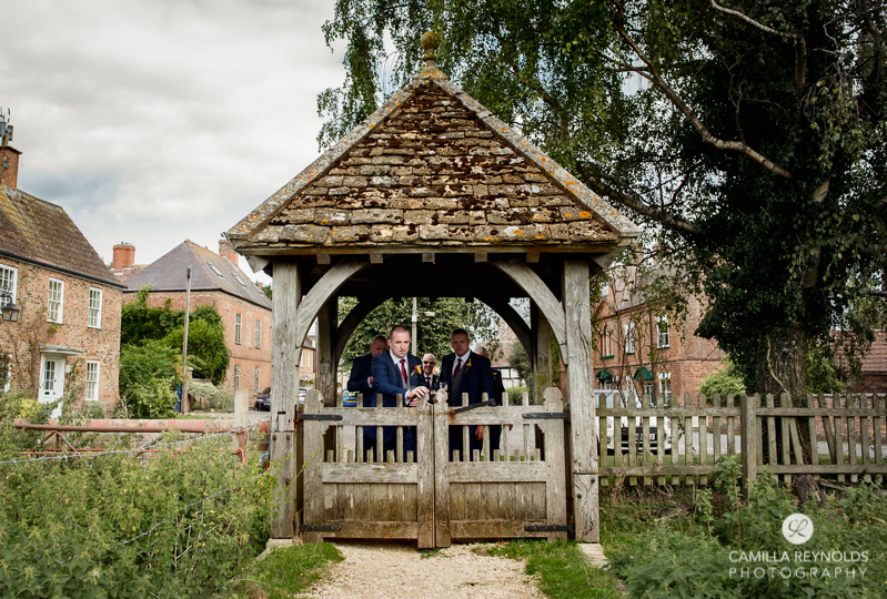 cotswold wedding photographer milton end farm barn (17)