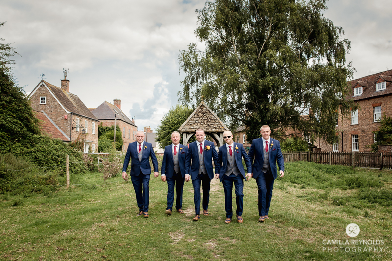 cotswold wedding photographer milton end farm barn (18)