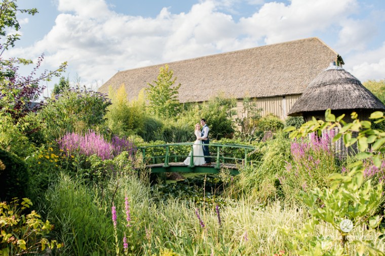 Gloucestershire Brockworth court barn wedding photography (12)