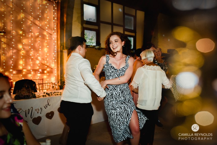 Gloucestershire Brockworth court barn wedding photography (30)