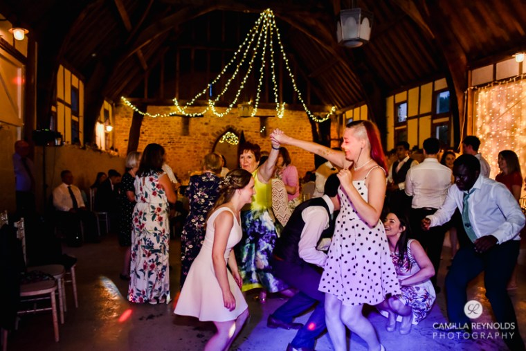 Gloucestershire Brockworth court barn wedding photography (33)