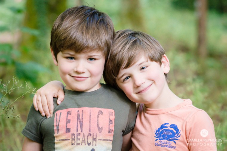 sibling family photo shoot Cotswolds