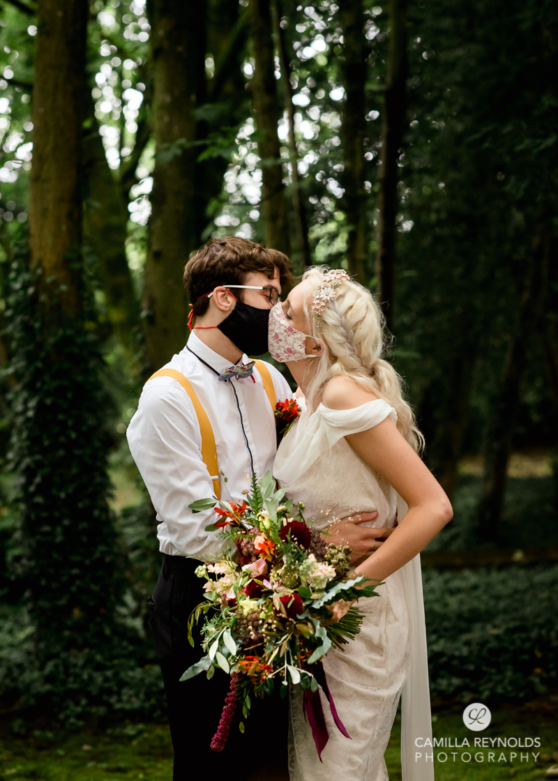 covid wedding face mask photography