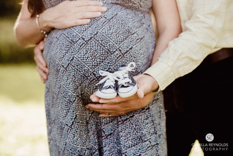 pregnancy outdoor photo shoot baby announcement