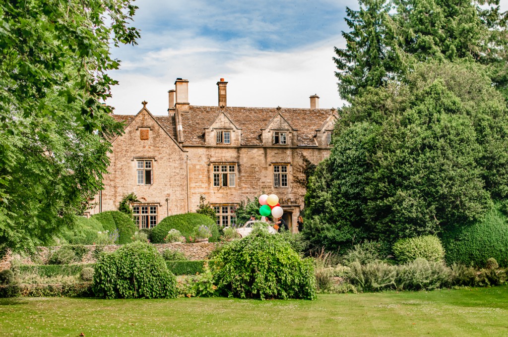 barnsley house hotel wedding balloons  photography uk