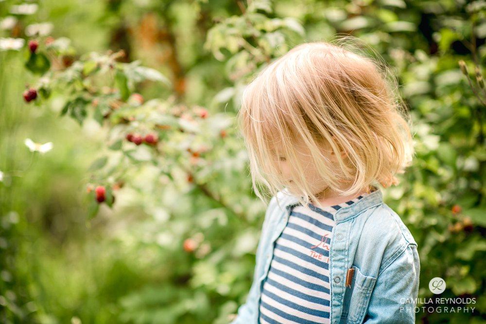 dreamy child portrait in garden cotswolds photography
