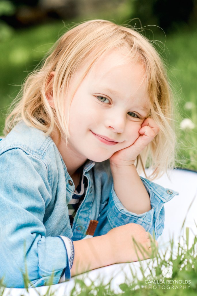 fun relaxed photo shoot cotswolds