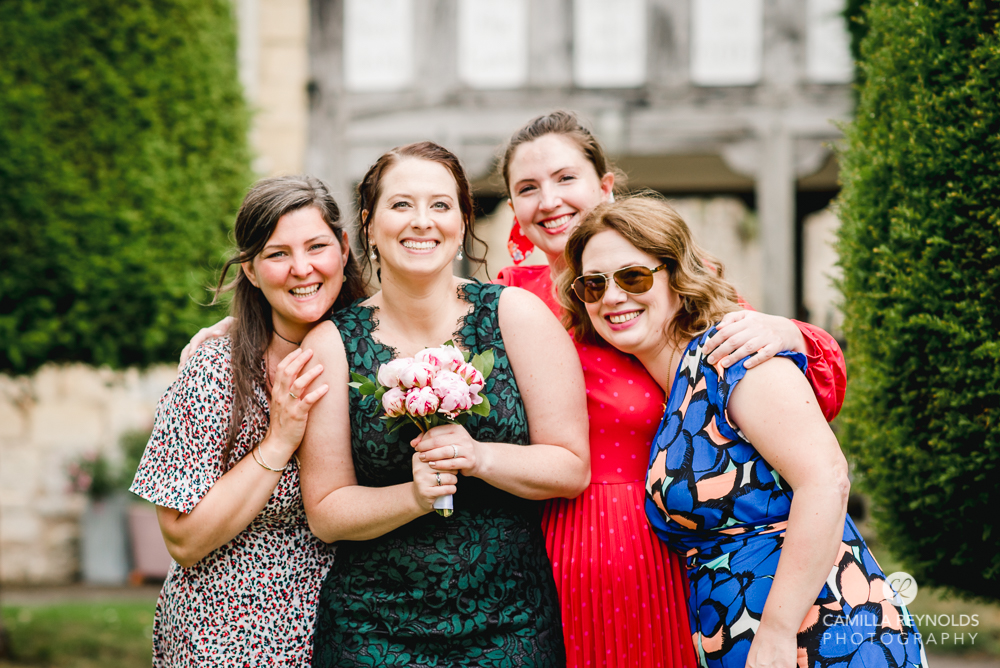 wedding group shots photos relaxed fun photography cotswolds