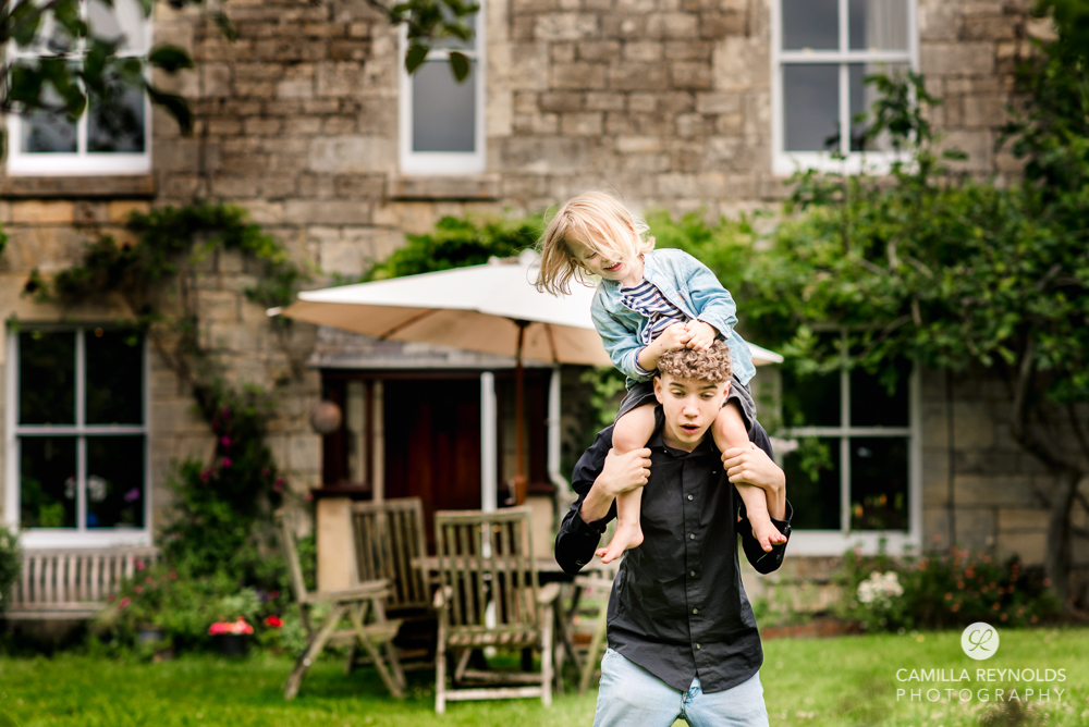 children playing fun family photo shoot Stroud  Gloucesetershire 