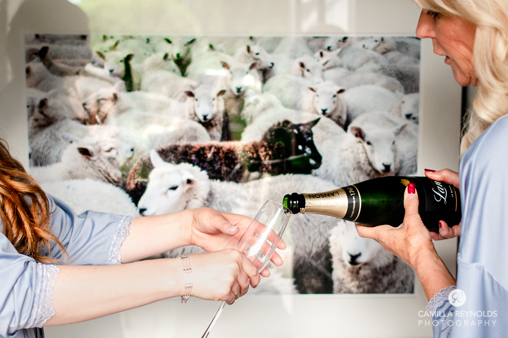 wedding drinks cotswold sheep