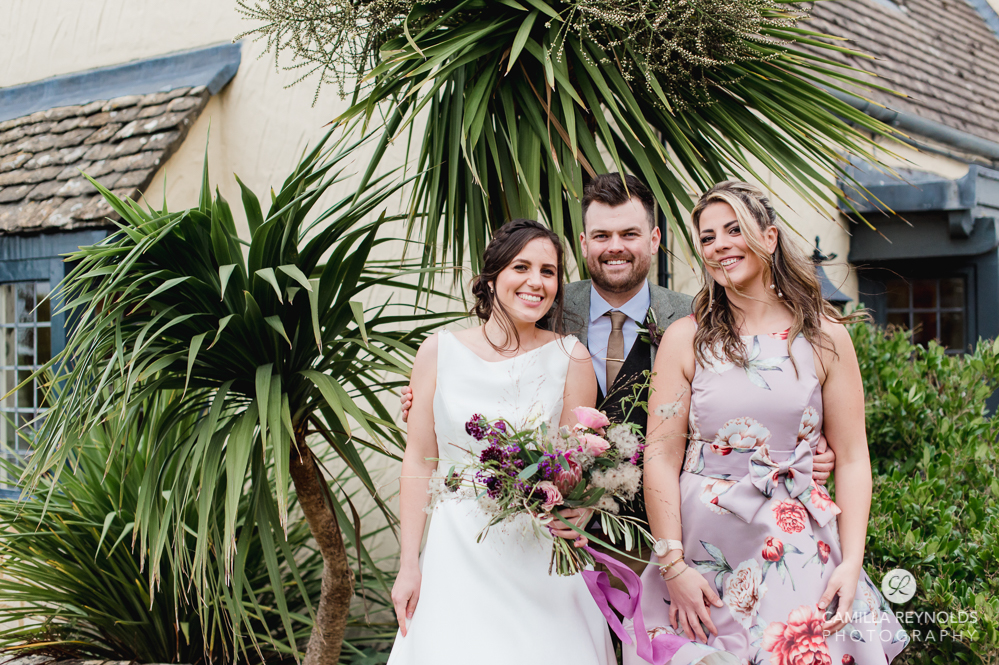 wedding family photos  natural