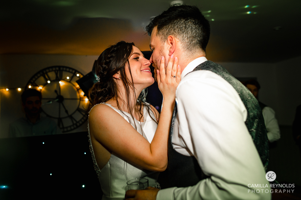 wedding first dance cotssolds 