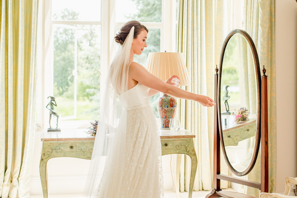 bride getting ready matara gloucestershire wedding venue