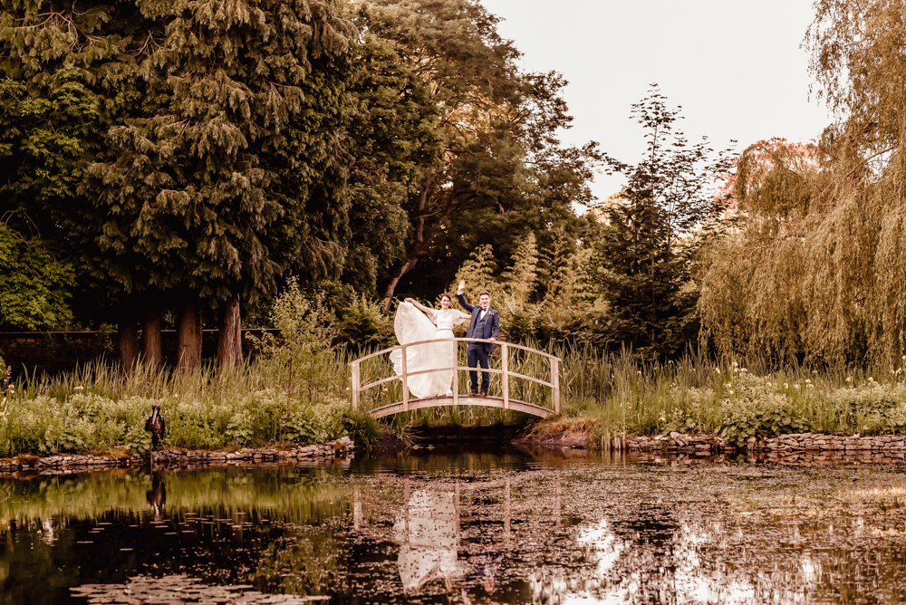 contemporary dramatic wedding photography