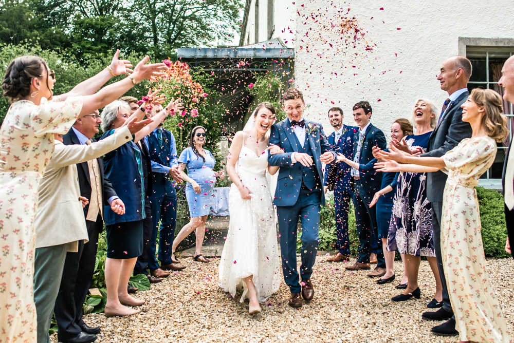 confetti wedding photography cotswolds