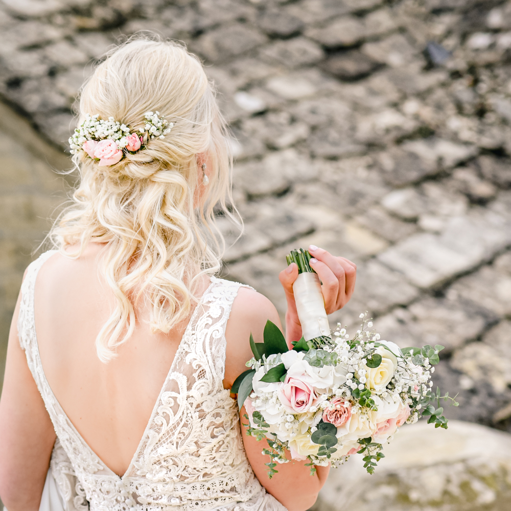 bridal hair and flowers pastel colours wedding photography