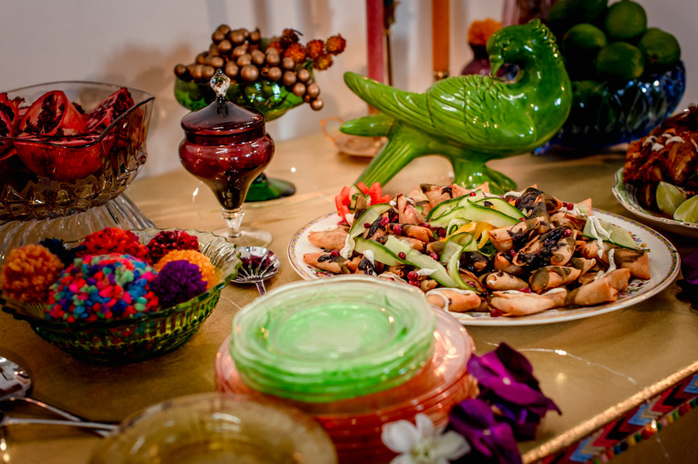 colourful table decor alternative wedding