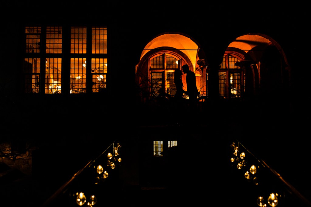 couple kissing silhouette wedding photography painswick hotel cotswolds