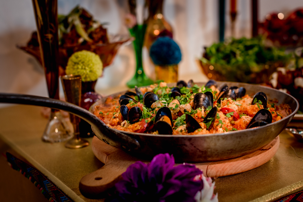 wedding food sharing platter food paella cotswolds