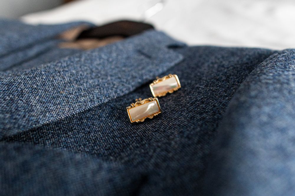tweed suit and cufflings groom getting ready photos