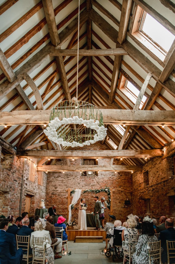 barn wedding ceremony cotswolds milton end farm
